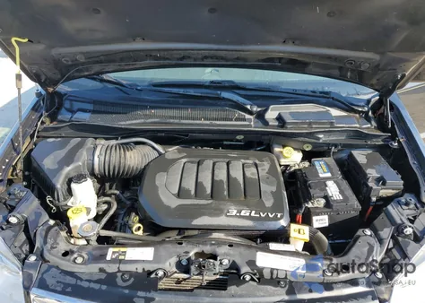 2015 Chrysler Town & Country Touring из США, поврежденный, VIN 2C4RC1BG9FR678081